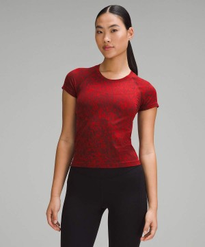 Camiseta Lululemon Lunar New Year Swiftly Tech 2.0 Race Length Corta-Sleeve Mujer Rojas Oscuro Chile | 072KBNOLZ