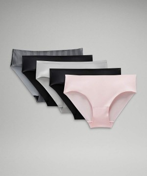 Ropa Interior Lululemon InvisiWear Mid-Rise Bikini 5 Pack Mujer Rojas Claro Plateadas Rayadas Gris Negras Negras Negras Chile | 652ZDKNGS