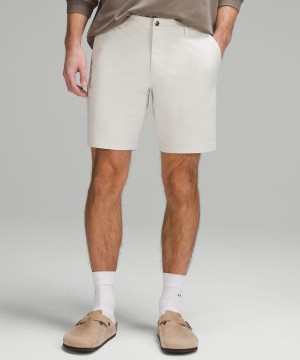Short Lululemon ABC Classic-Fit 9" Warpstreme Hombre Beige Chile | 457VBSNEK