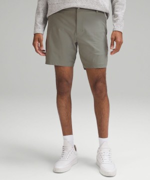 Short Lululemon Commission Classic-Fit 7" Warpstreme Hombre Gris Verde Oliva Chile | 492PXWZEL