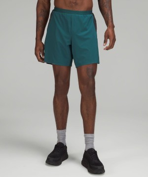 Short Lululemon Ligeros Trail 7" Correr Hombre Verde Gris Oscuro Verde Oscuro Chile | 713WXFYHP