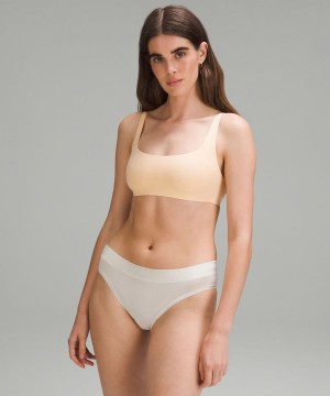 Sujetador Deportivo Lululemon Wundermost Ultra-Soft Nulu Scoop-Neck Bralette A–D Cups Mujer Beige Chile | 841PQOFJB