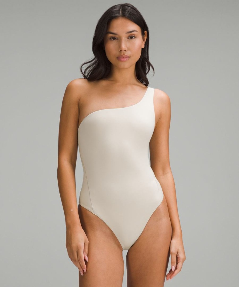 Body Lululemon Wundermost Ultra-Soft Nulu Asymmetrical Mujer Marrones Chile | 568UDWHIV