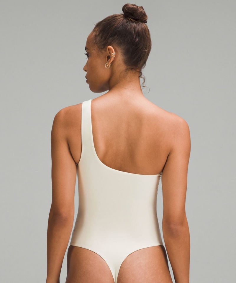 Body Lululemon Wundermost Ultra-Soft Nulu Asymmetrical Mujer Beige Chile | 938CYNVGF
