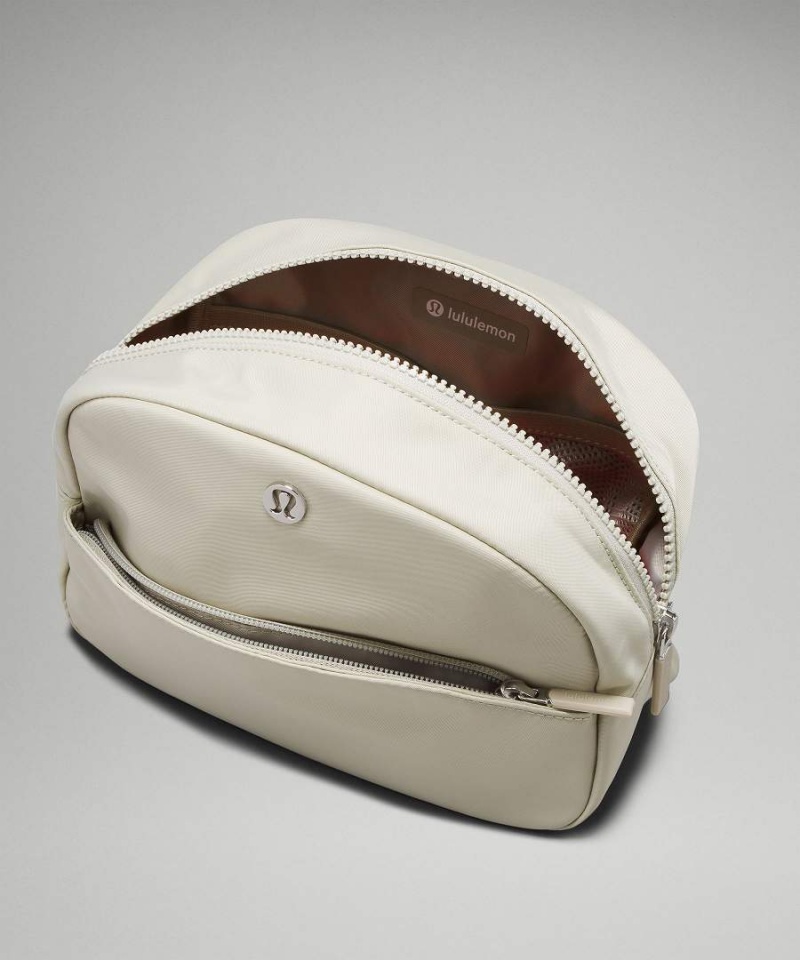 Bolso Pequeño Lululemon City Essentials 2L Mujer Beige Chile | 453BINHJC