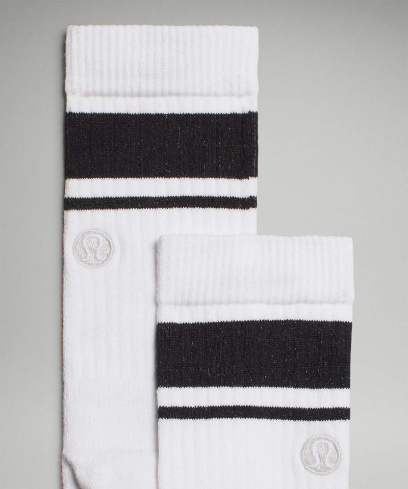 Calcetines Lululemon Daily Stride Acanalado Comodidad Crew 3 Pack Mujer Blancas Negras Chile | 579YBZLNJ