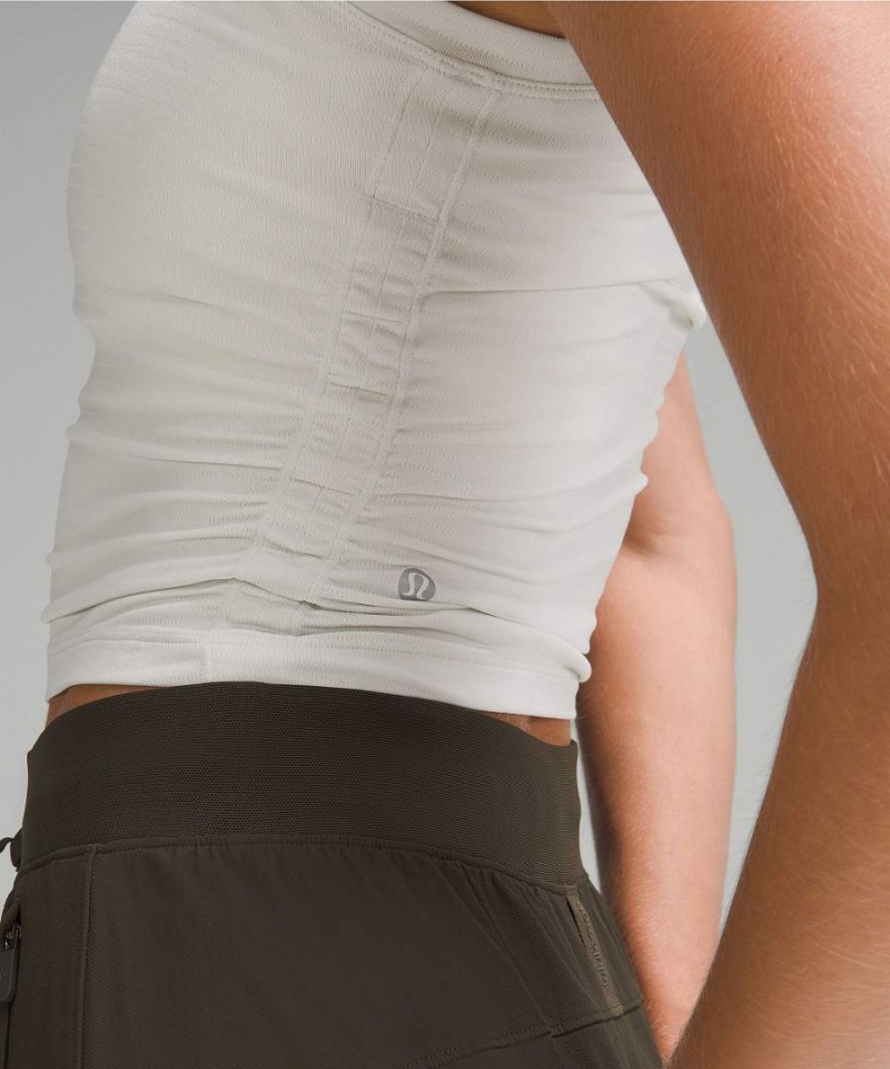 Camiseta sin Manga Lululemon License to Train Tight-Fit Mujer Beige Chile | 390HINYRC