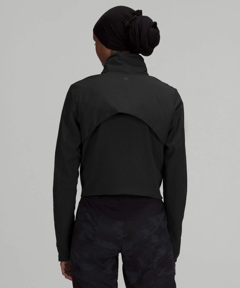 Chaquetas Aislantes Lululemon SoftMatte™ Insulated Cropped Mujer Negras Chile | 253FNYJBP