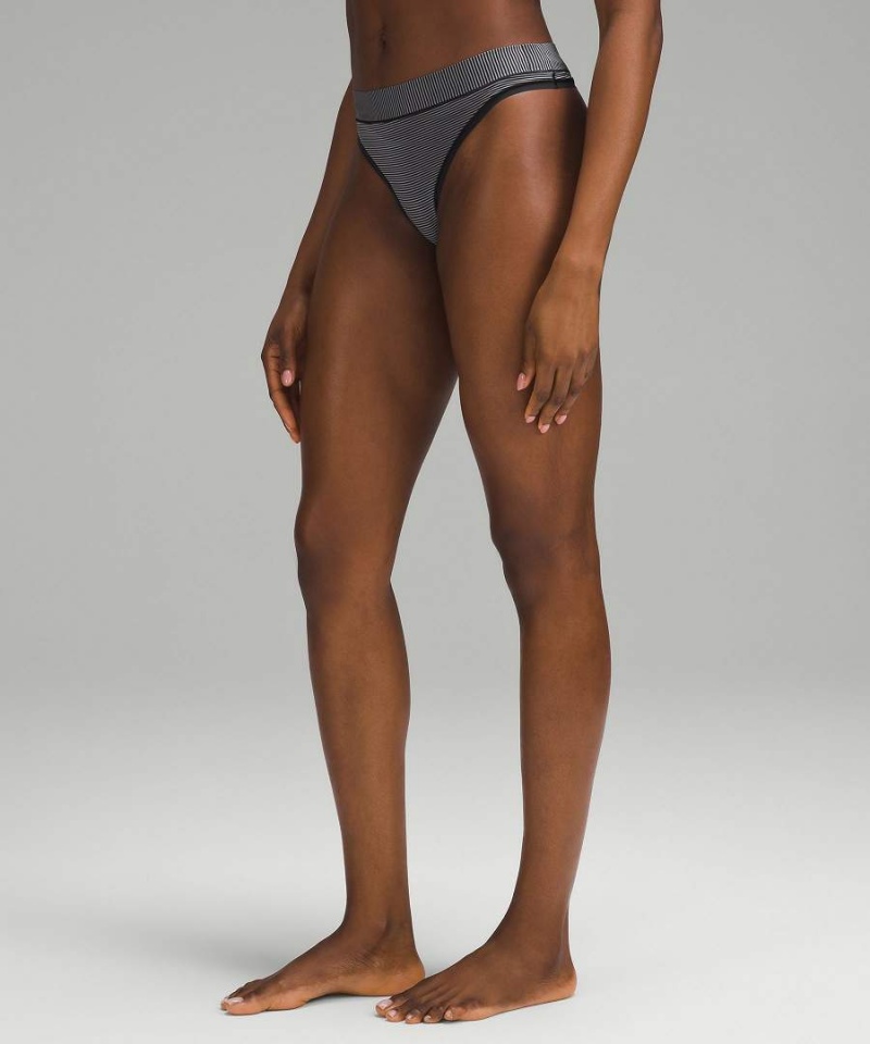 Ropa Interior Lululemon UnderEase Mid-Rise Tanga 5 Pack Mujer Rojas Claro Plateadas Rayadas Gris Negras Negras Negras Chile | 692GWNMKD
