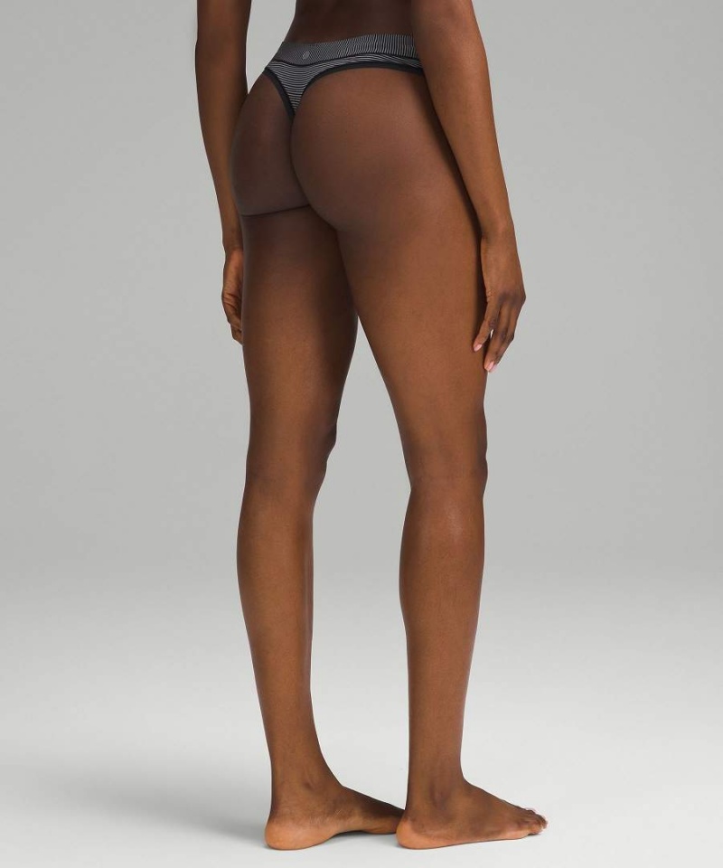 Ropa Interior Lululemon UnderEase Mid-Rise Tanga 5 Pack Mujer Rojas Claro Plateadas Rayadas Gris Negras Negras Negras Chile | 692GWNMKD