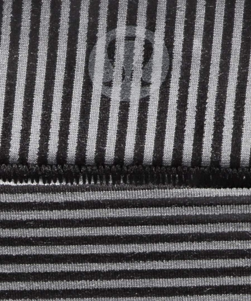 Ropa Interior Lululemon UnderEase Mid-Rise Bikini 5 Pack Mujer Rojas Claro Plateadas Rayadas Gris Negras Negras Negras Chile | 435BRZNTG