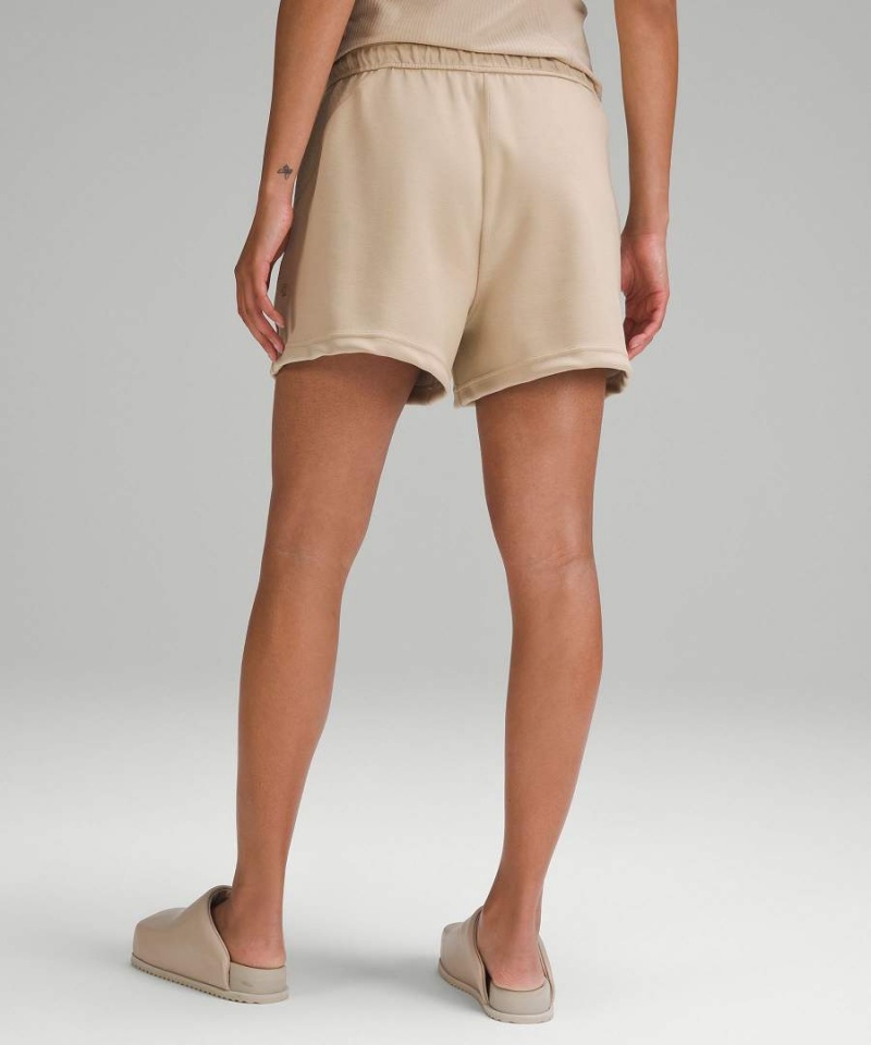 Short Lululemon Embossed Panel High-Rise 4