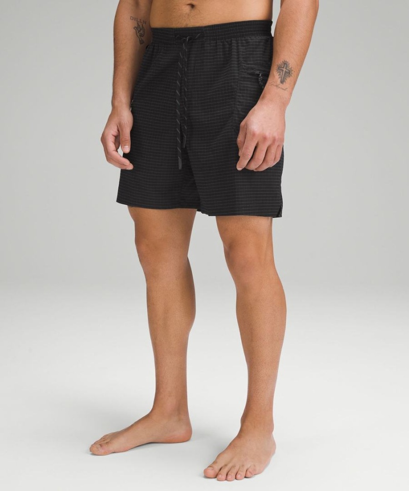 Short Lululemon Hike to Swim Ripstop 8\