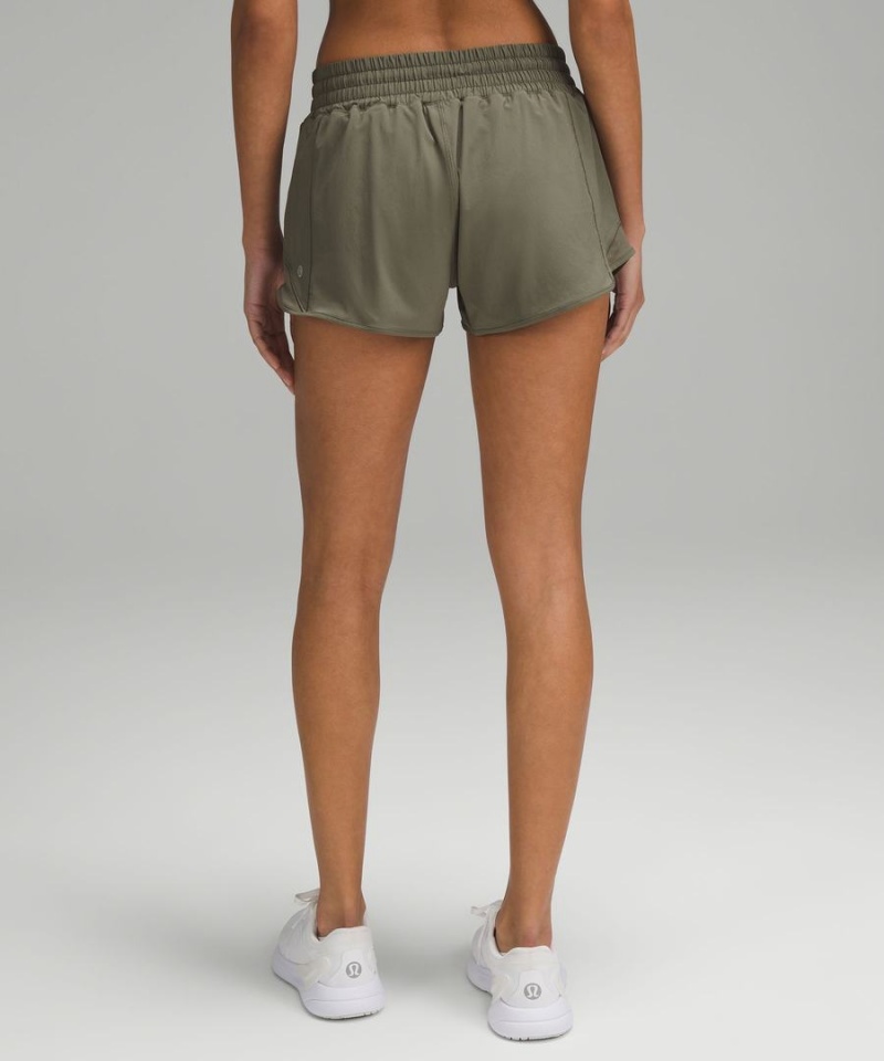 Short Lululemon Hotty Hot High-Rise Forro 2.5