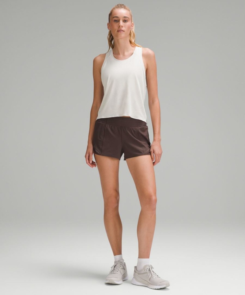 Short Lululemon Hotty Hot High-Rise Forro 2.5