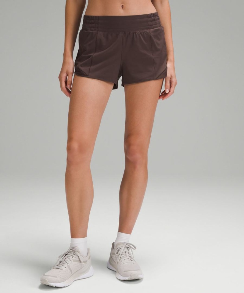 Short Lululemon Hotty Hot High-Rise Forro 2.5\