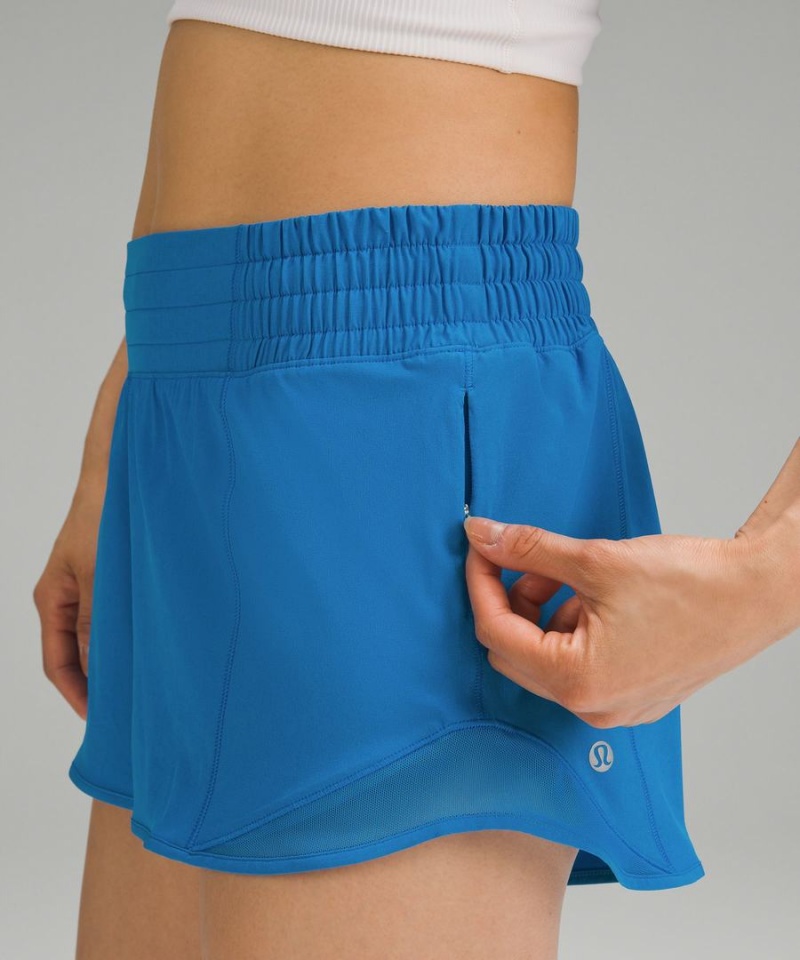 Short Lululemon Hotty Hot High-Rise Forro 2.5
