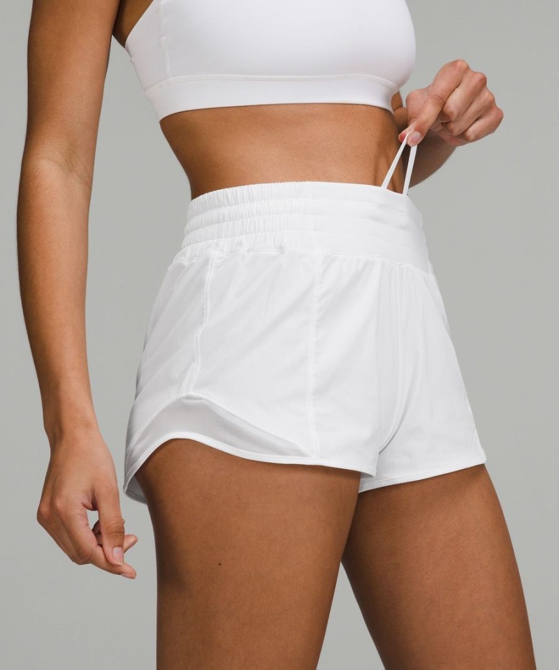 Short Lululemon Hotty Hot High-Rise Forro 2.5