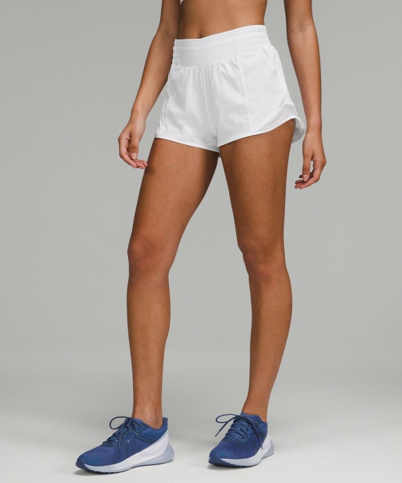 Short Lululemon Hotty Hot High-Rise Forro 2.5\