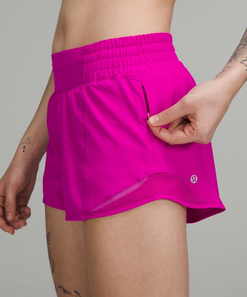 Short Lululemon Hotty Hot High-Rise Forro 2.5