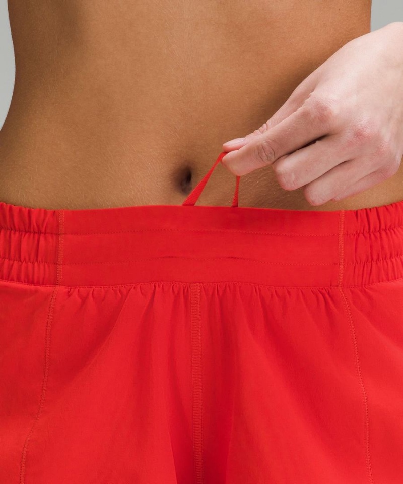 Short Lululemon Hotty Hot Low-Rise Forro 2.5