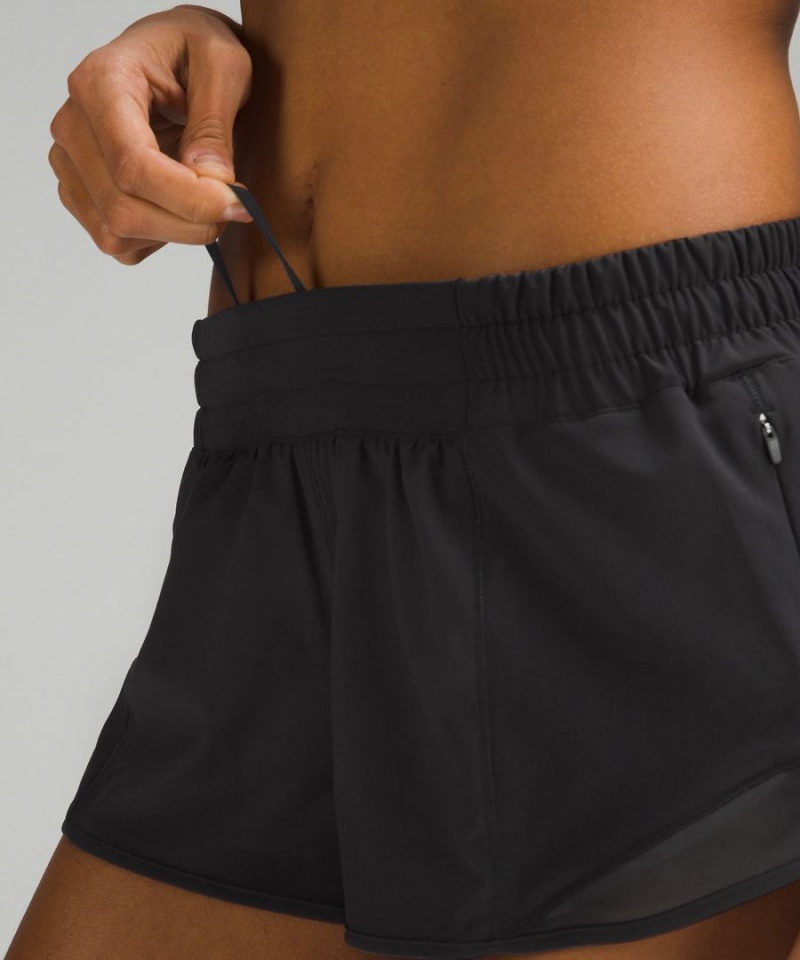 Short Lululemon Hotty Hot Low-Rise Forro 2.5