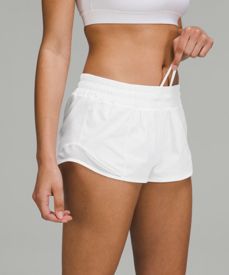 Short Lululemon Hotty Hot Low-Rise Forro 2.5