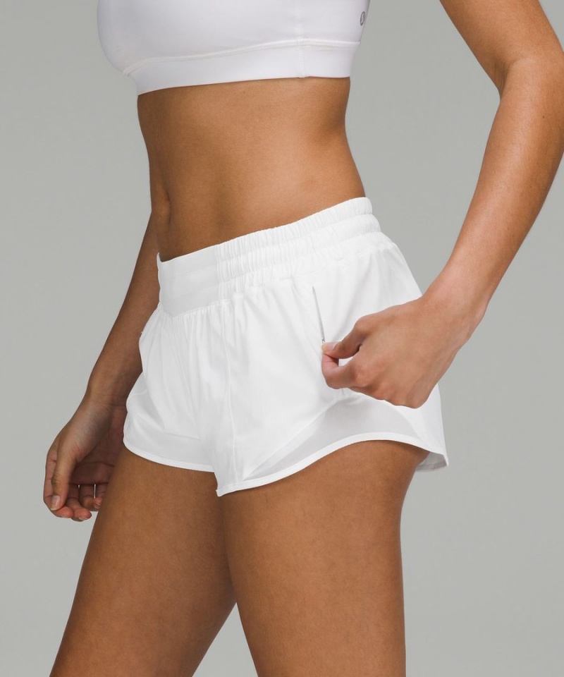 Short Lululemon Hotty Hot Low-Rise Forro 2.5