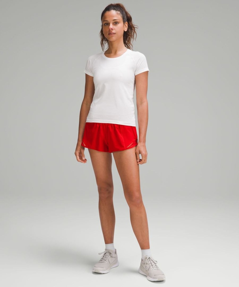 Short Lululemon Hotty Hot Low-Rise Forro 2.5