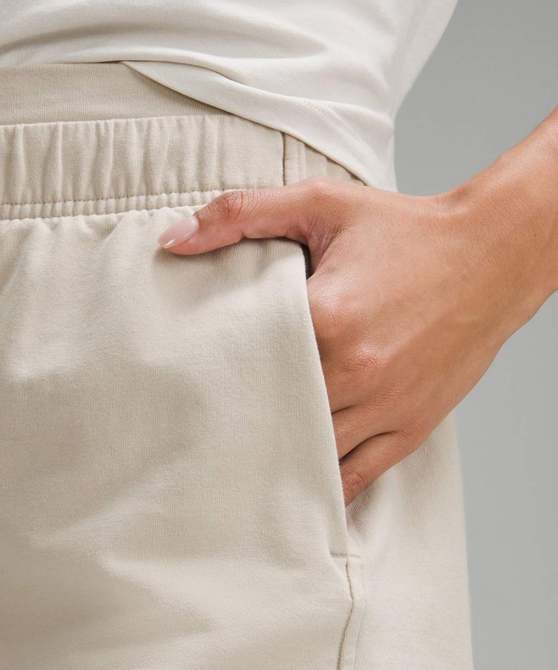 Short Lululemon Inner Glow High-Rise 3