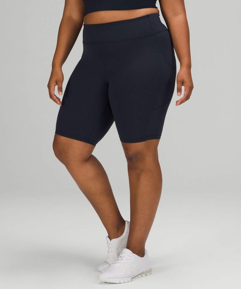 Short Lululemon Invigorate High-Rise 10\