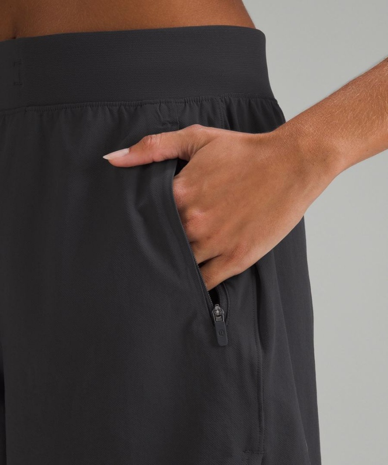 Short Lululemon License to Train High-Rise 4