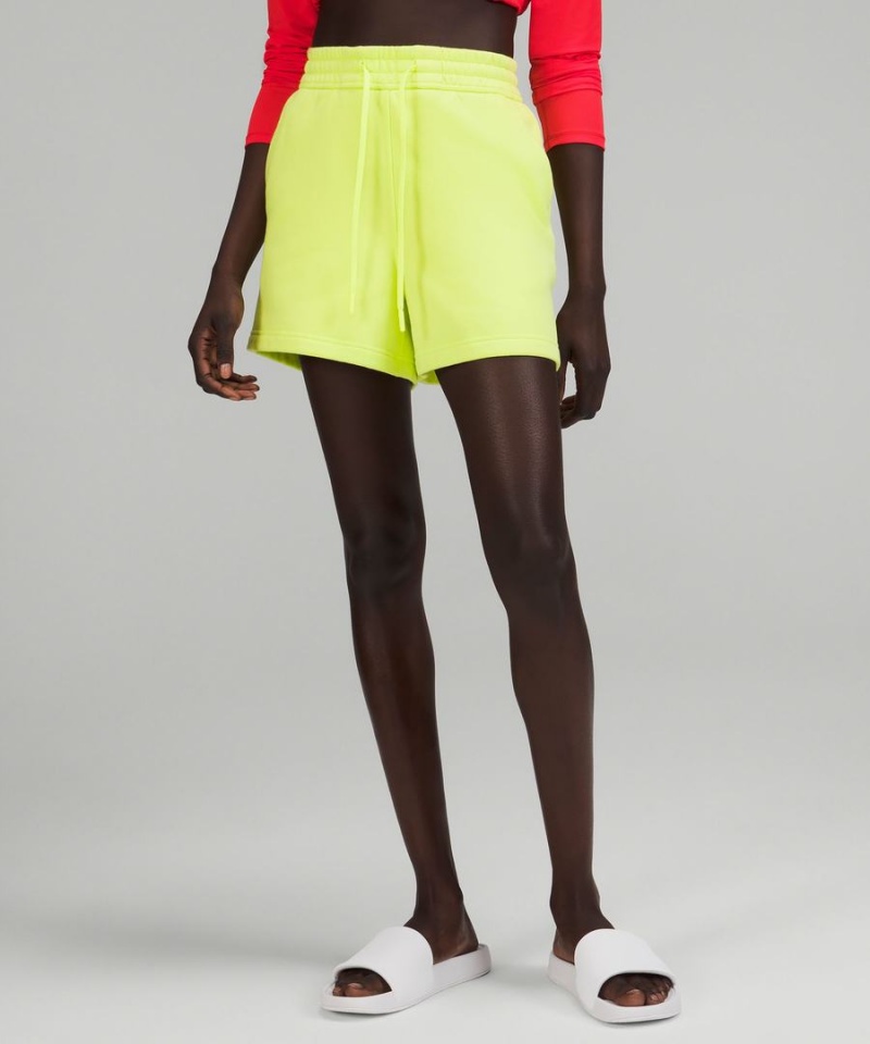 Short Lululemon Loungeful High-Rise 4\