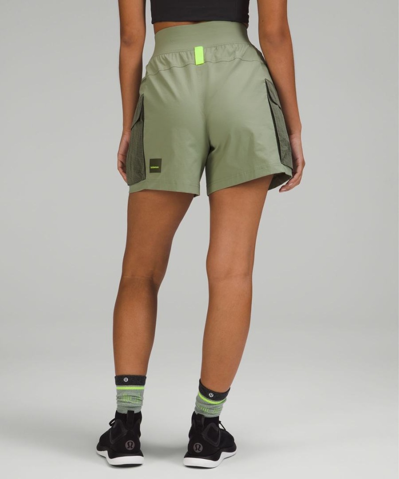Short Lululemon Multi-Pocket Cargo High-Rise 5