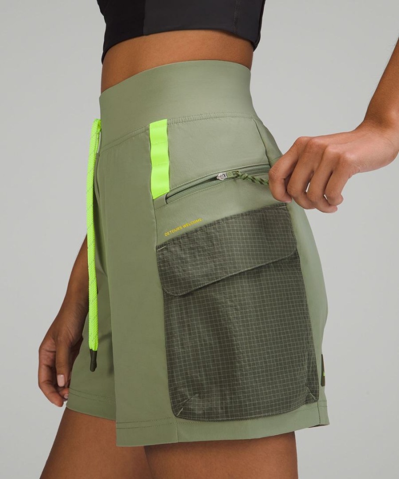 Short Lululemon Multi-Pocket Cargo High-Rise 5