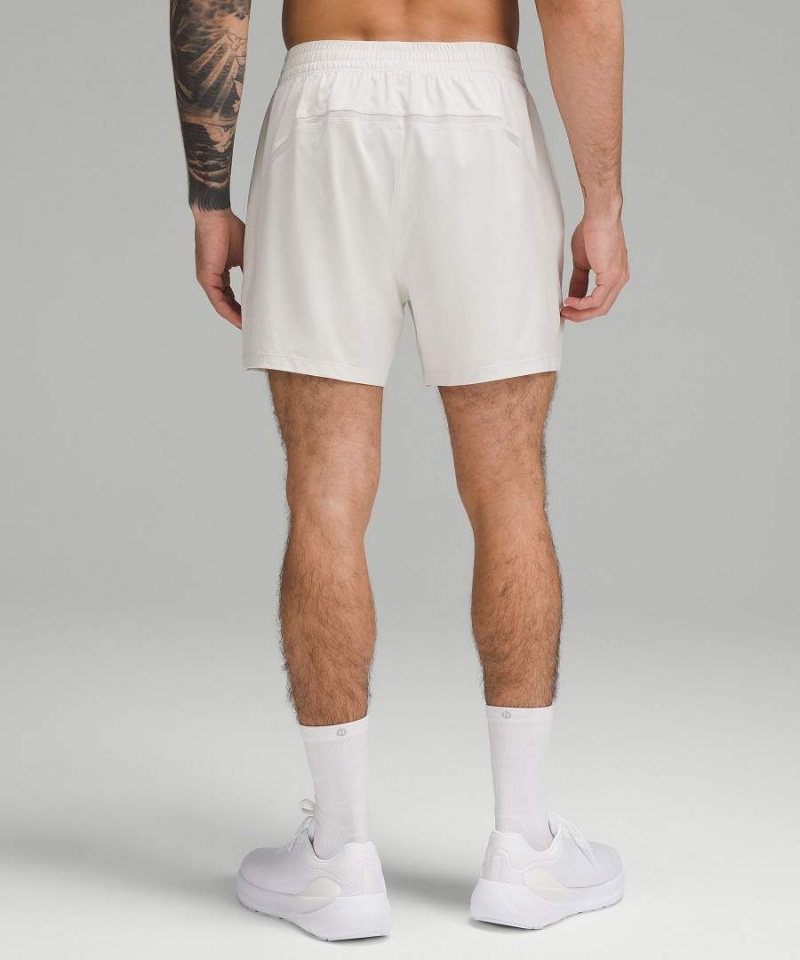 Short Lululemon Pace Breaker Forro 5