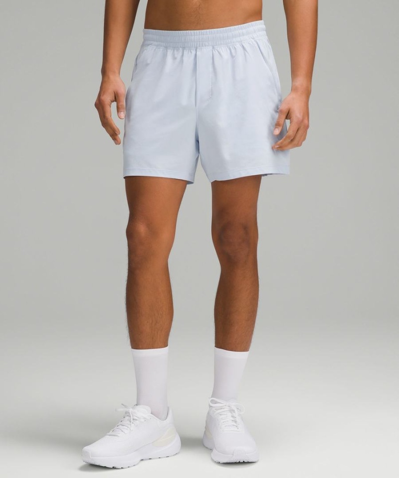 Short Lululemon Pace Breaker Linerless 5\