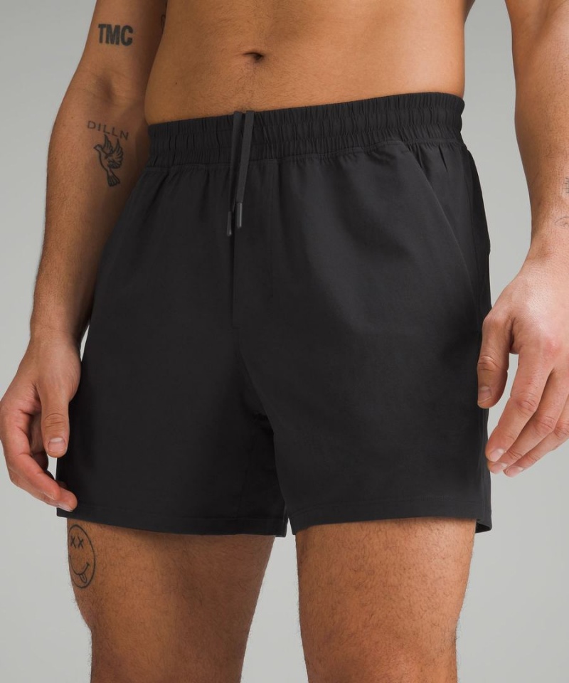 Short Lululemon Pace Breaker Linerless 5