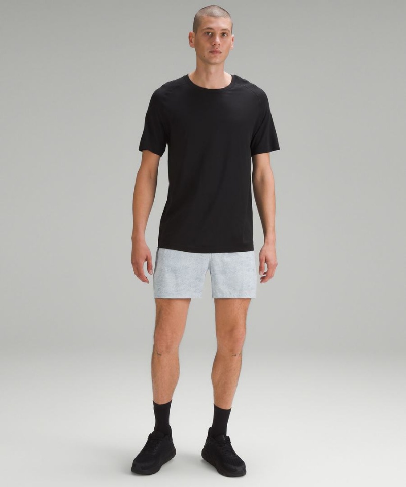 Short Lululemon Pace Breaker Linerless 5
