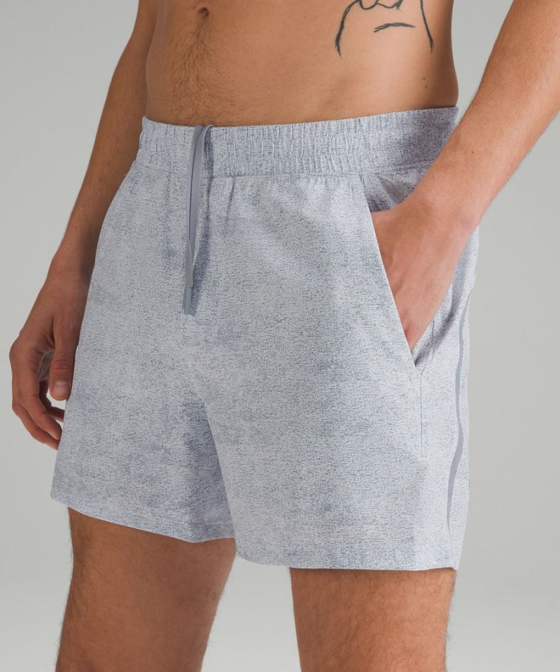 Short Lululemon Pace Breaker Linerless 5
