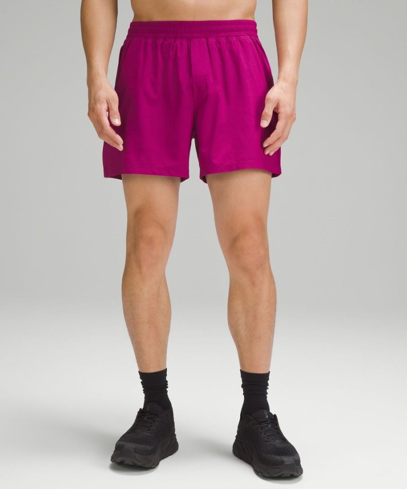Short Lululemon Pace Breaker Linerless 5\