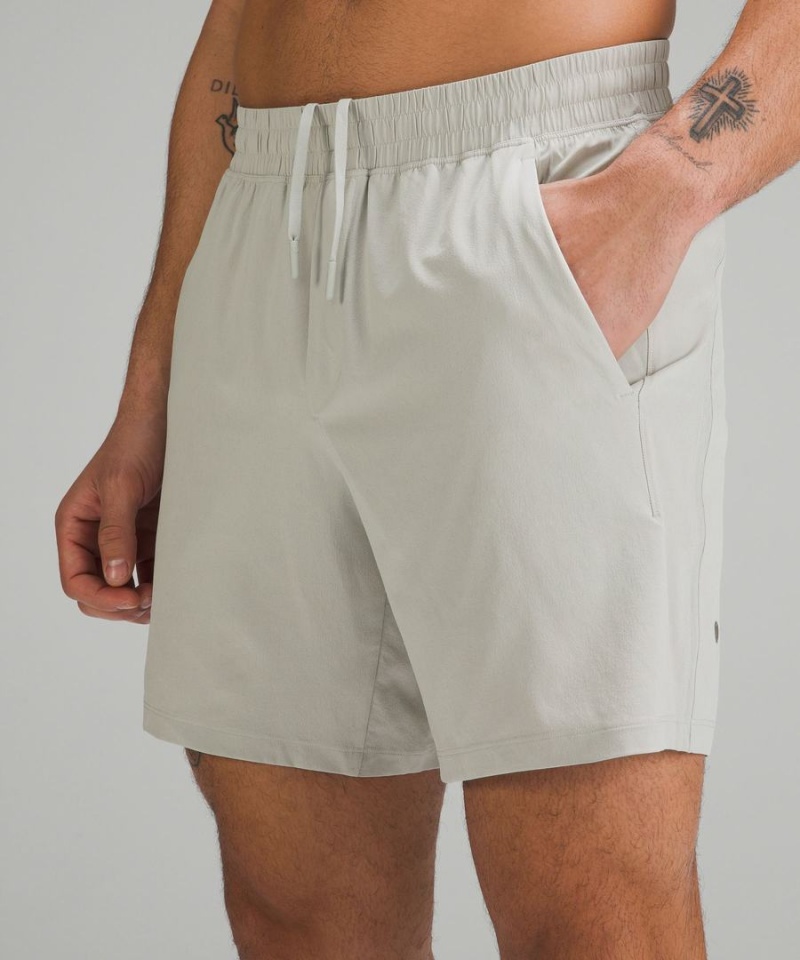 Short Lululemon Pace Breaker Linerless 7