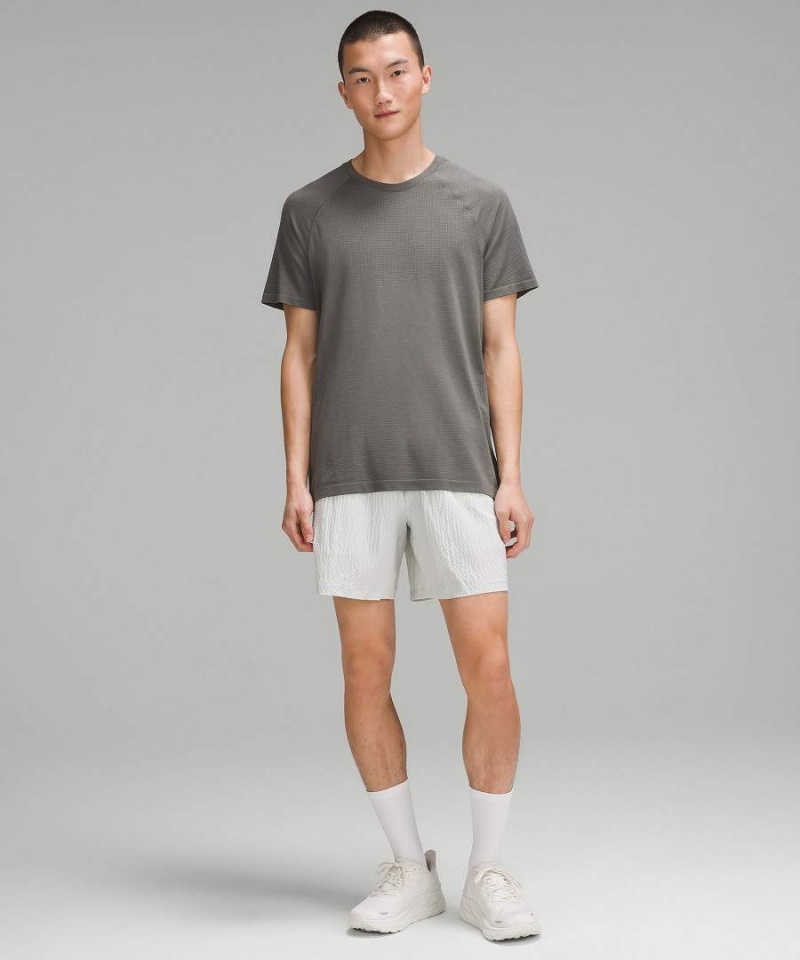 Short Lululemon Pace Breaker Linerless Utility 7