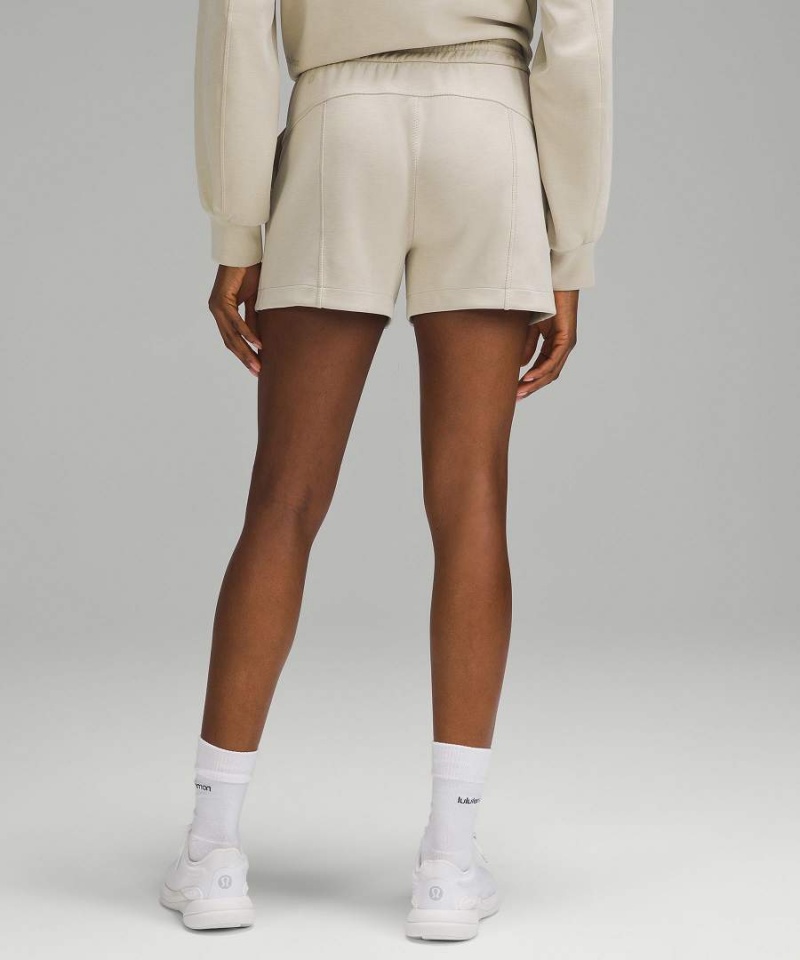 Short Lululemon Softstreme High-Rise 4