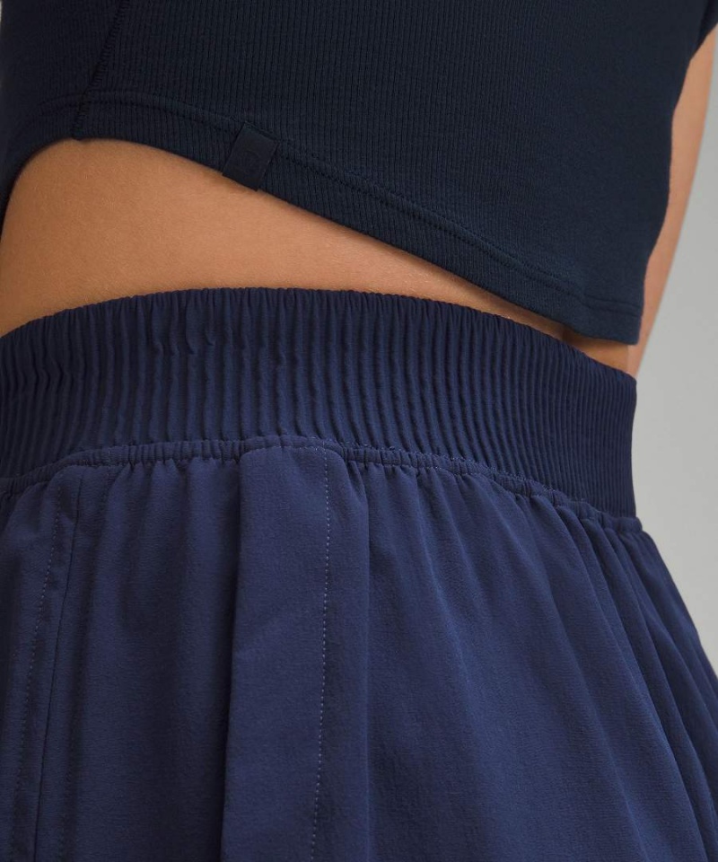 Short Lululemon Stretch Woven Relaxed-Fit High-Rise 4