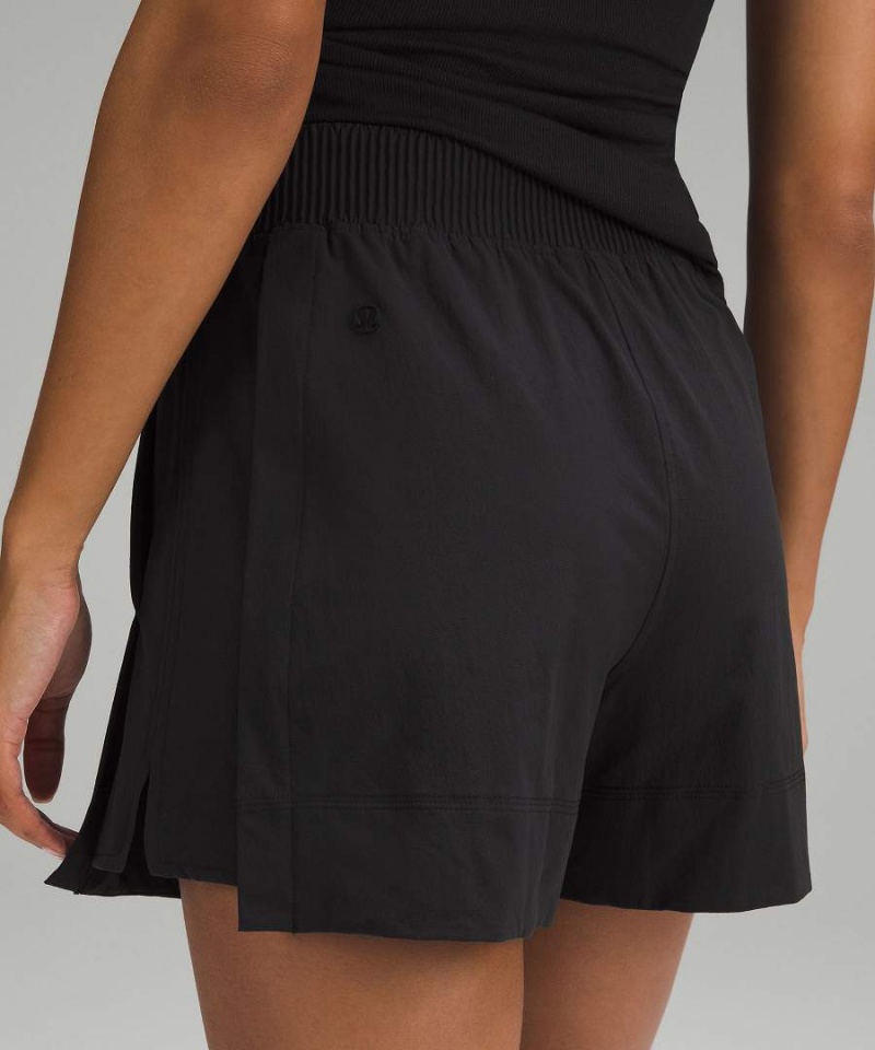 Short Lululemon Stretch Woven Relaxed-Fit High-Rise 4