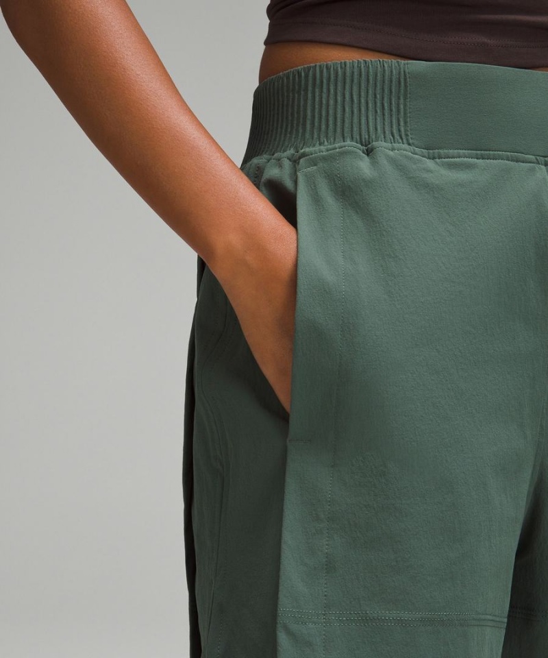 Short Lululemon Stretch Woven Relaxed-Fit High-Rise 4
