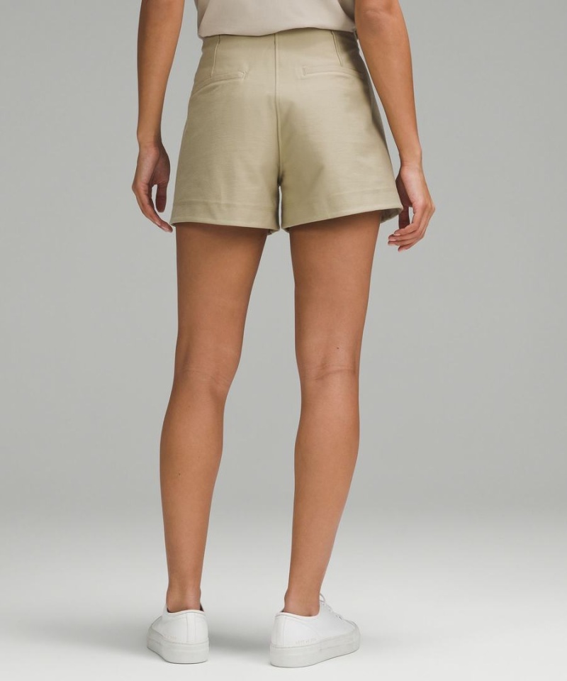 Short Lululemon Utilitech Relaxed-Fit High-Rise 3.5