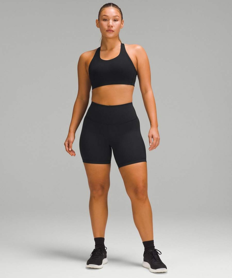 Short Lululemon Wunder Train Contour Fit High-Rise 6