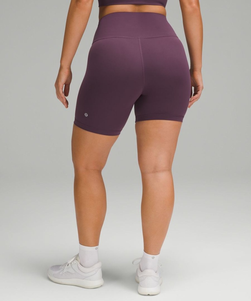 Short Lululemon Wunder Train Contour Fit High-Rise 6